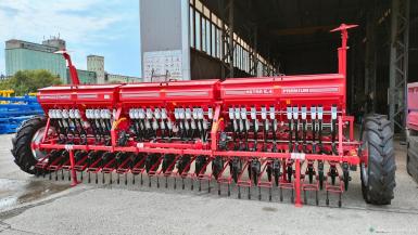 Сеялки - БЕЛИНСКСЕЛЬМАШ Астра-5,4А Вариаторная, пальцевый загортач