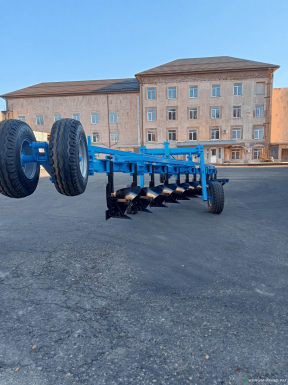 Плуги и глубокорыхлители - ГЗАМ Плуг ППЛ -9+2 