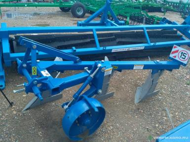 Плуги и глубокорыхлители - СВЕТЛОГРАДАГРОМАШ Плуг навесной  ПН-3х35