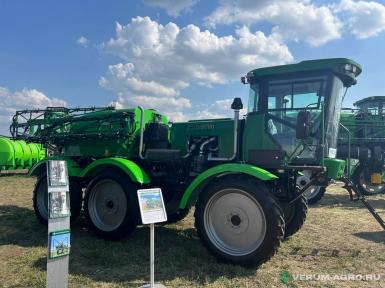 Опрыскиватели самоходные - КАЗАНЬСЕЛЬМАШ Опрыскиватель-разбрасыватель самоходный ОС-2500 М2