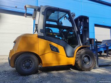 Телескопические погрузчики - AURORA CPCD50 G3