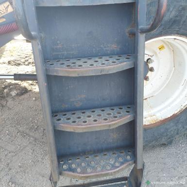 Зерноуборочные комбайны - БРЯНСКСЕЛЬМАШ КЗС-1218-29