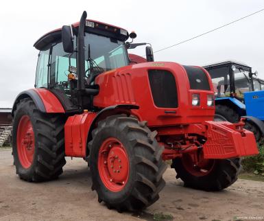 Колесные тракторы - BELARUS 2022.3 000