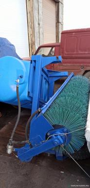 Коммунальные машины - ОРЛОВСКОЕ НАВЕСНОЕ ОБОРУДОВАНИЕ Щеточное оборудование ЩН-1,8 с поливом 