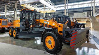 Грейдеры - UMG Автогрейдер АГ-180 