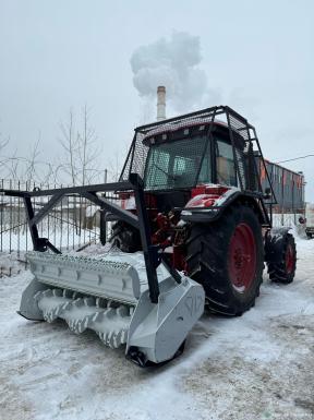 Колесные тракторы - BELARUS Беларус-2022В.3 с мульчером Niubo TYD 200 