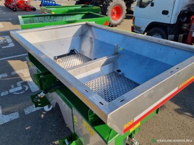 Разбрасыватели удобрений - АГРО-ТЕХНИКА ЕТА Разбрасыватель минеральных удобрений Лидер  Прицепной, с манипулятором и тележкой