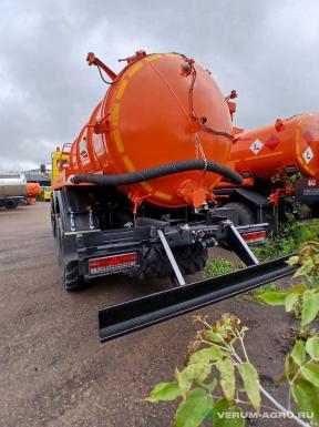 Грузовой автотранспорт - КАМАЗ 43118 Ассенизатор МВ-10