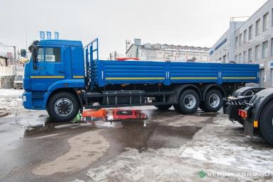 Грузовой автотранспорт - КАМАЗ 65117-6010-48 Бортовой автомобиль 7800х2470х730, тент-каркас