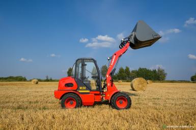 Мини-погрузчики - POLAR BADGER WL50A 