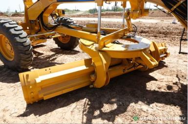 Грейдеры - SEM НОВЫЙ  АВТОГРЕЙДЕР   SEM 917  (CAT) 