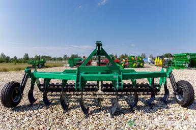 Плуги и глубокорыхлители - ЛЕСАГРОМАШ ПЧ-4.5, стойка параплау, каток глубокорыхлитель навесной