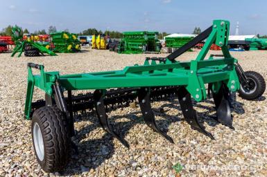 Плуги и глубокорыхлители - ЛЕСАГРОМАШ ПЧ-4.5, стойка параплау, каток глубокорыхлитель навесной