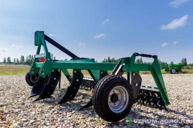 Плуги и глубокорыхлители - ЛЕСАГРОМАШ ПЧ-4.5, стойка параплау, каток глубокорыхлитель навесной