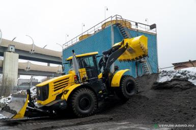 Колесные тракторы - КИРОВЕЦ К-708УДМ Универсально-дорожная машина