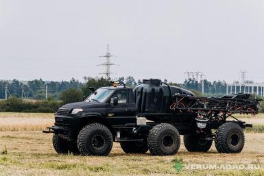 Опрыскиватели самоходные - ВУАЗ-АГРО 2000М серия Bagira Опрыскиватель