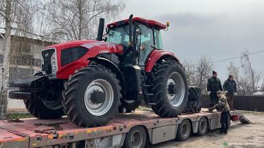 Колесные тракторы - YTO YTO-LP2604 со спаркой