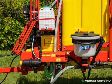 Опрыскиватели прицепные - ШТОРМ  4000 24 м. Опрыскиватель прицепной 