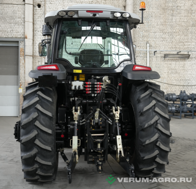 Колесные тракторы - БТЗ UMG T2604 