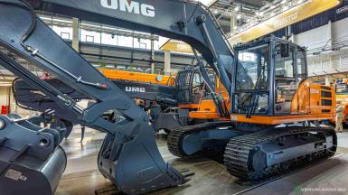 Экскаваторы - UMG Гусеничный экскаватор E225NC
 
