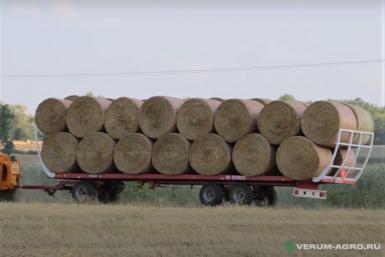 Прицепы для с/х техники - METAL-FACH Прицеп-рулоновоз T009