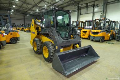 Мини-погрузчики - XCMG SR740RU-Y 