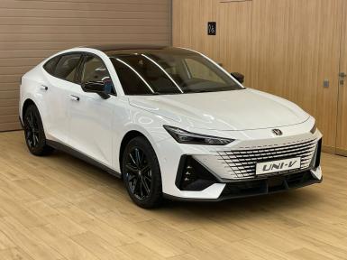 Легковой автотранспорт - CHANGAN UNI-V 1.5 AMT (181 л.с.)