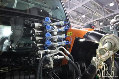 Колесные тракторы - ENSIGN Трактор Ensign YX2404-N