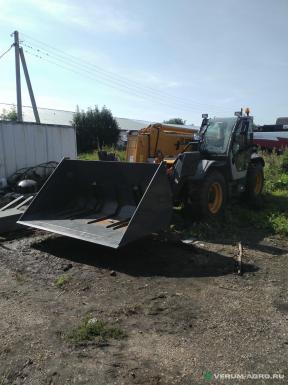 Телескопические погрузчики - XCMG XCMG  XC6-3514V