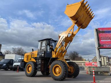 Фронтальные погрузчики - LONKING LG833N Ковш 1.8 м.куб.