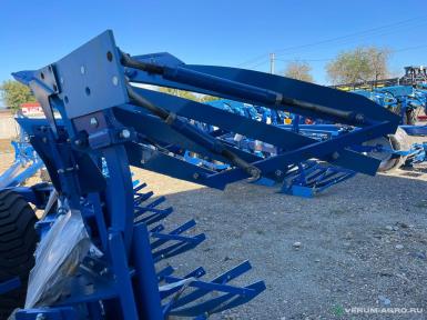 Плуги и глубокорыхлители - ГКЗ Плуг оборотный ППО-9 (8+1) On land Полунавесной