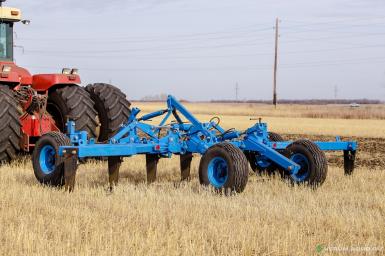 Культиваторы - АНИТИМ ПЛОСКОРЕЗ-ГЛУБОКОРЫХЛИТЕЛЬ ПОЛУПРИЦЕПНОЙ  STAVR ПГП-7