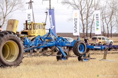 Культиваторы - АНИТИМ ПЛОСКОРЕЗ-ГЛУБОКОРЫХЛИТЕЛЬ ПОЛУПРИЦЕПНОЙ  STAVR ПГП-7
