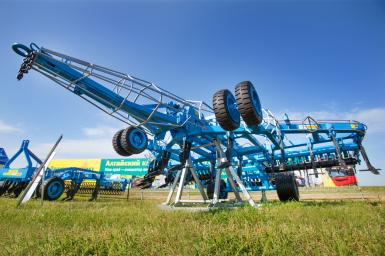 Плуги и глубокорыхлители - АЛМАЗ Плуг чизельный прицепной Алмаз SVAROG ПЧ-6