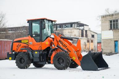 Фронтальные погрузчики - MOLOT 180 