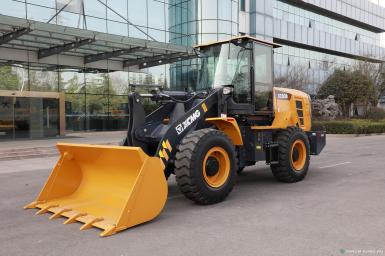 Фронтальные погрузчики - XCMG XC938 