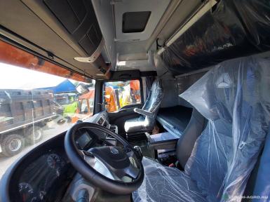 Грузовой автотранспорт - SITRAK C7H