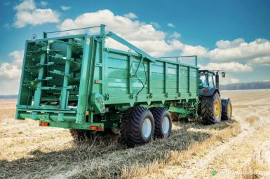 Разбрасыватели удобрений - БОБРУЙСКАГРОМАШ Машина для внесения твердых органических удобрений МТУ-24-1