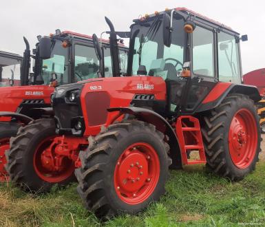 Колесные тракторы - BELARUS 82.3 006