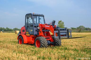 Фронтальные погрузчики - POLAR BADGER WL50A 