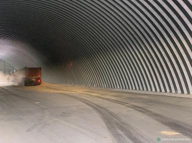 Быстровозводимые конструкции - АНГАРСТРОЙПРОЕКТ72 Быстровозводимый бескаркасный ангар Бескаркасный металлический ангар