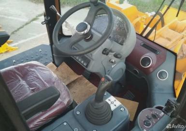 Фронтальные погрузчики - LONKING LG833G