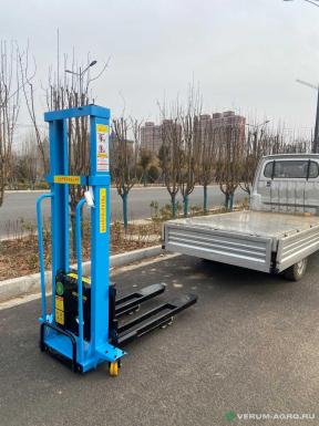 Мини-погрузчики - AE FT 700 Самопогрузка