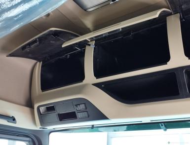 Грузовой автотранспорт - SHACMAN SX4188Y381 Х6000