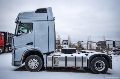 Грузовой автотранспорт - SHACMAN тягач Х6000 4х2 SX4188YY381 2023