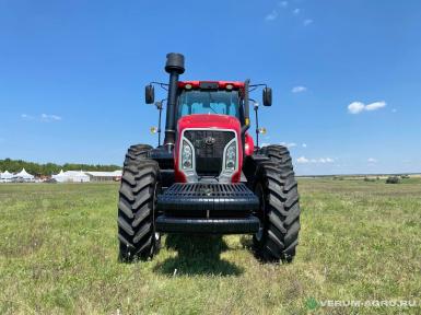 Колесные тракторы - YTO LP2604