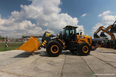 Фронтальные погрузчики - XCMG XC968 RU