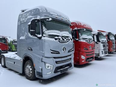 Грузовой автотранспорт - SHACMAN SX4188YY381 Тягач Х6000 4х2