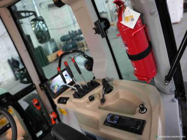 Колесные тракторы - UMG Трактор T904 Plus
 