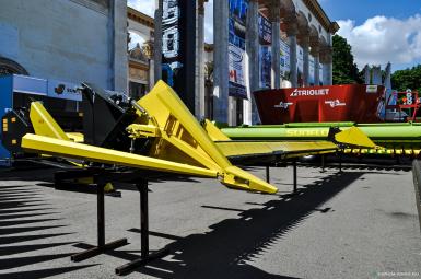 Жатки и оборудование для комбайнов - ETTARO 7,3  Приспособление для уборки сои и гороха - Тип 24, Тип 24V (New Holland)